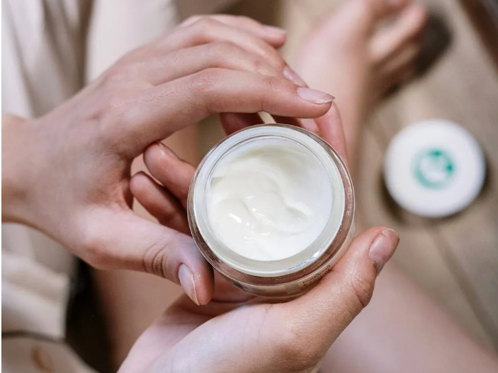 Zimní krémy: Jak najít ten pravý pro váš typ pleti